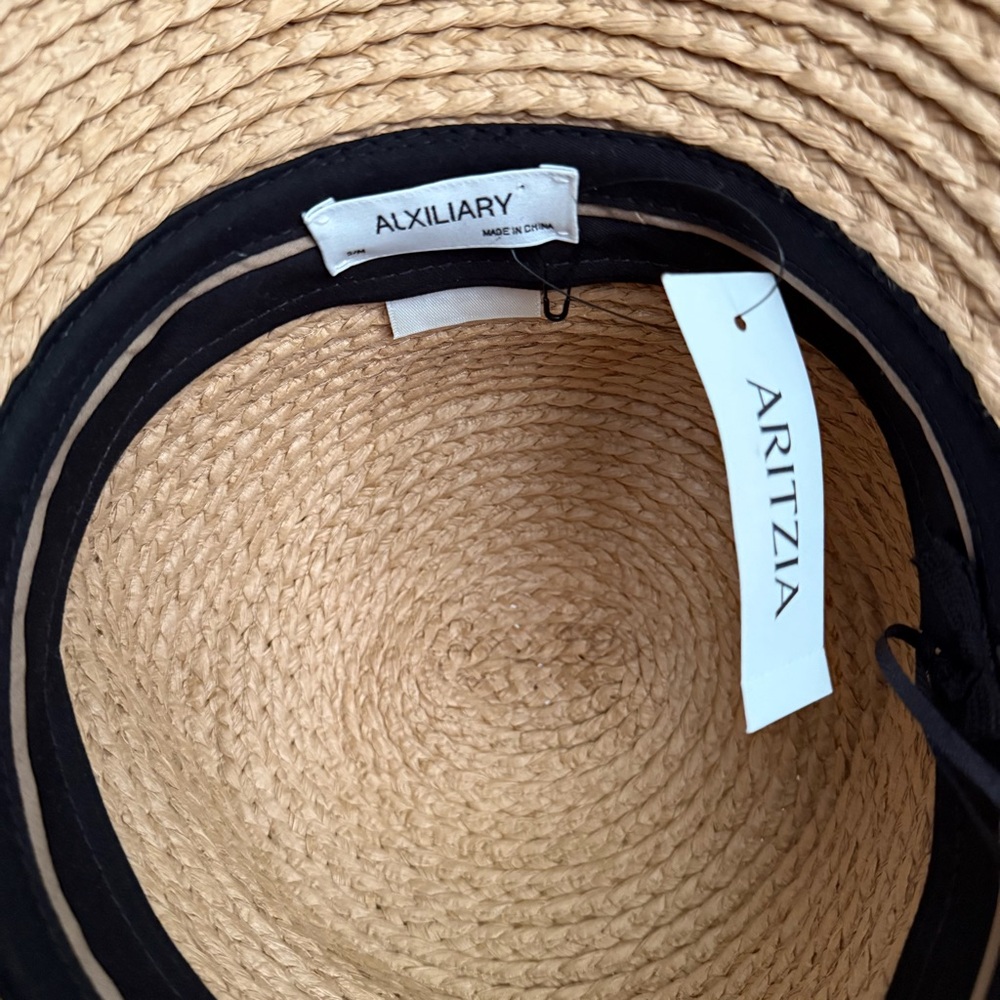 Aritzia Auxiliary Sun Straw Hat - Picture 2 of 5